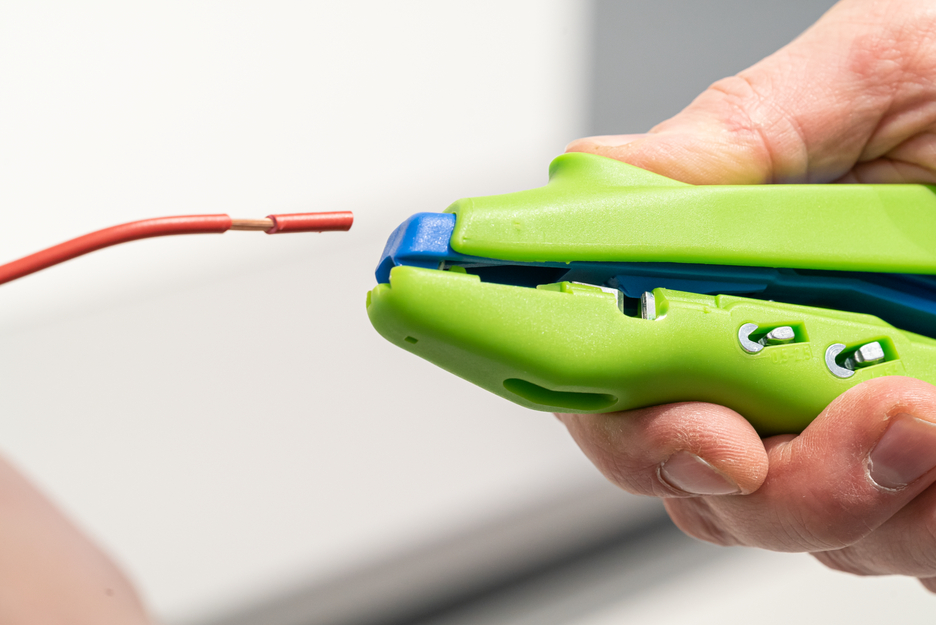Duo-Soyucu No. 300 Green Line | Sıyırma ve sıkma için sürdürülebilir sıyırma aleti I Çalışma aralığı 0,5 mm² - 6,0 mm²