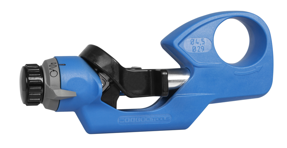 Kablo Soyucu No. 4 - 29 Spiral | 4,5 – 29 mm arasında yuvarlak, uzunlamasına ve spiral kesim I Kilitlenebilir kontrol düğmesi ile 0 - 3 mm arasında kolayca ayarlanabilen bıçak derinliği