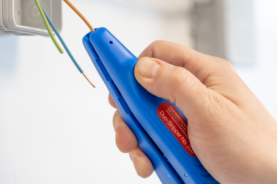 Duo-Soyucu No. 200 | Kablo kaplaması ve sıyırma için I çalışma aralığı sıyırma 0,5 - 6,0 mm² / kaplama 4 - 28 mm Ø