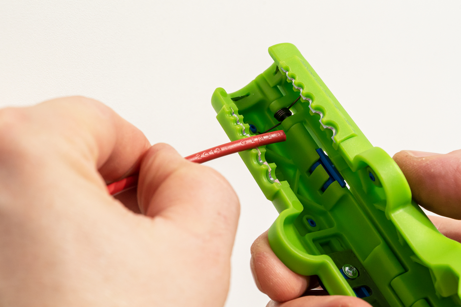 Quadro Soyucu No.16 Green Line | Sürdürülebilir sıyırma aleti I çok fonksiyonlu sıyırıcı, çalışma aralığı sıyırma 0,5 - 6,0 mm² I kaplama 8 - 13 mm Ø