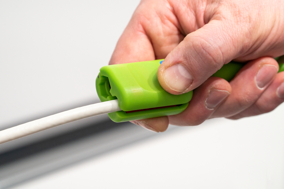 Coax-Sıyırıcı No 1 F Plus Green Line - F vidalı konnektörler için uygundur | Sustainable stripping tool I for skinning and stripping coaxial cables incl. untwisting aid