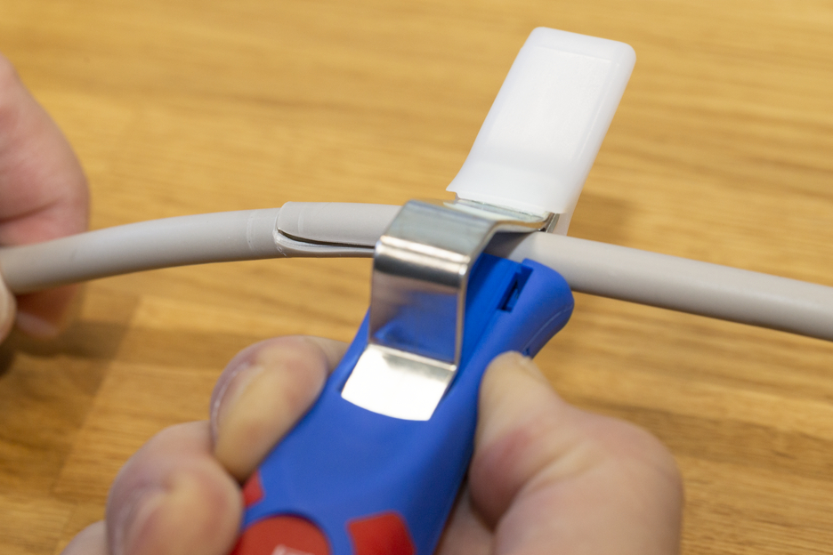 Kablo Soyucu No. 4-28 H | 2 bileşenli ve fiberglas takviyeli plastik saplı I kanca uçlu ve koruyucu kapaklı I çalışma aralığı 4 - 28 mm Ø