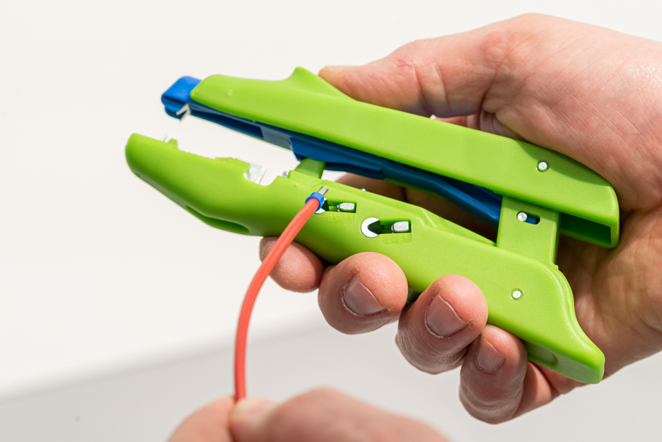 Duo-Soyucu No. 300 Green Line | Sıyırma ve sıkma için sürdürülebilir sıyırma aleti I Çalışma aralığı 0,5 mm² - 6,0 mm²