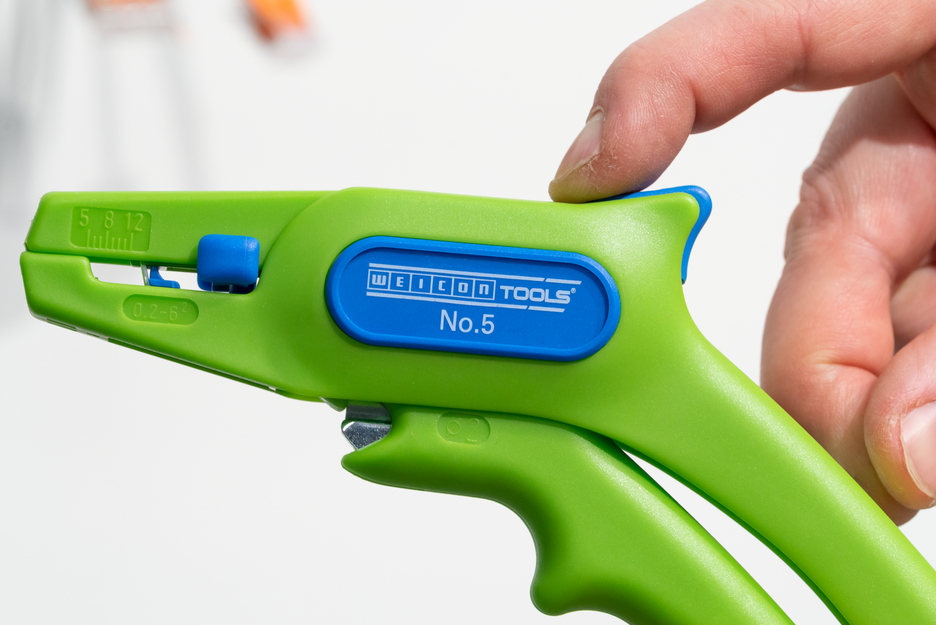 Kablo Soyucu No. 5 Green Line | Tüm yaygın çok telli ve tek telli iletkenler için sürdürülebilir sıyırma aleti I, çalışma aralığı 0,2 - 6,0 mm²