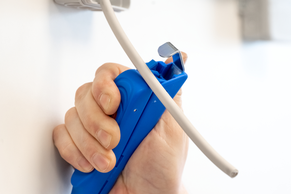Duo-Soyucu No. 200 | Kablo kaplaması ve sıyırma için I çalışma aralığı sıyırma 0,5 - 6,0 mm² / kaplama 4 - 28 mm Ø