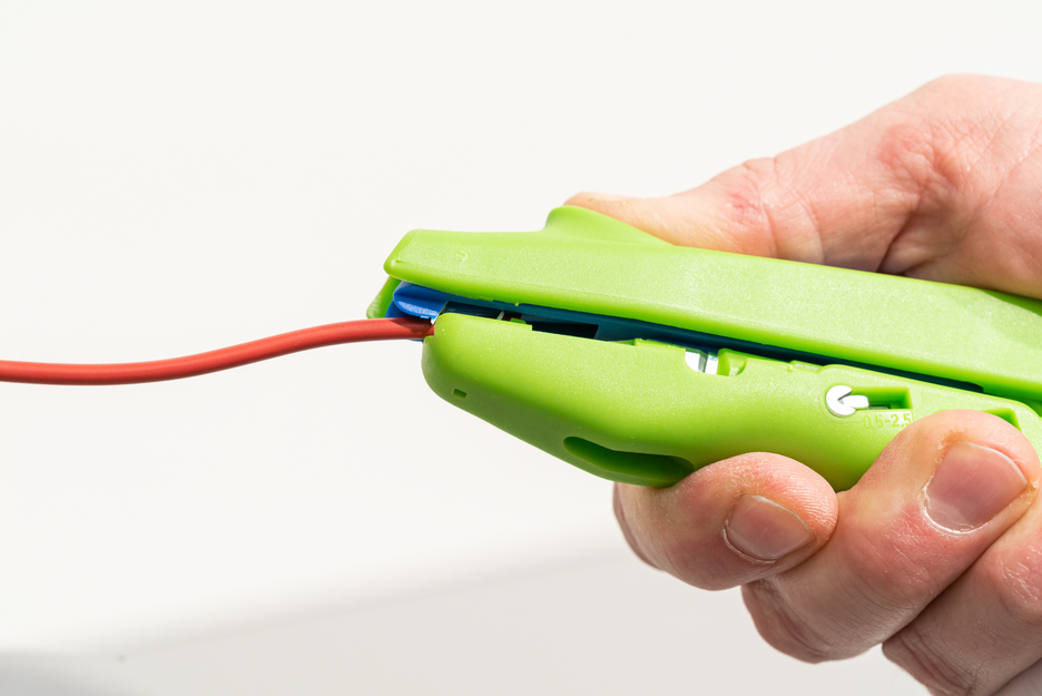 Duo-Soyucu No. 300 Green Line | Sıyırma ve sıkma için sürdürülebilir sıyırma aleti I Çalışma aralığı 0,5 mm² - 6,0 mm²