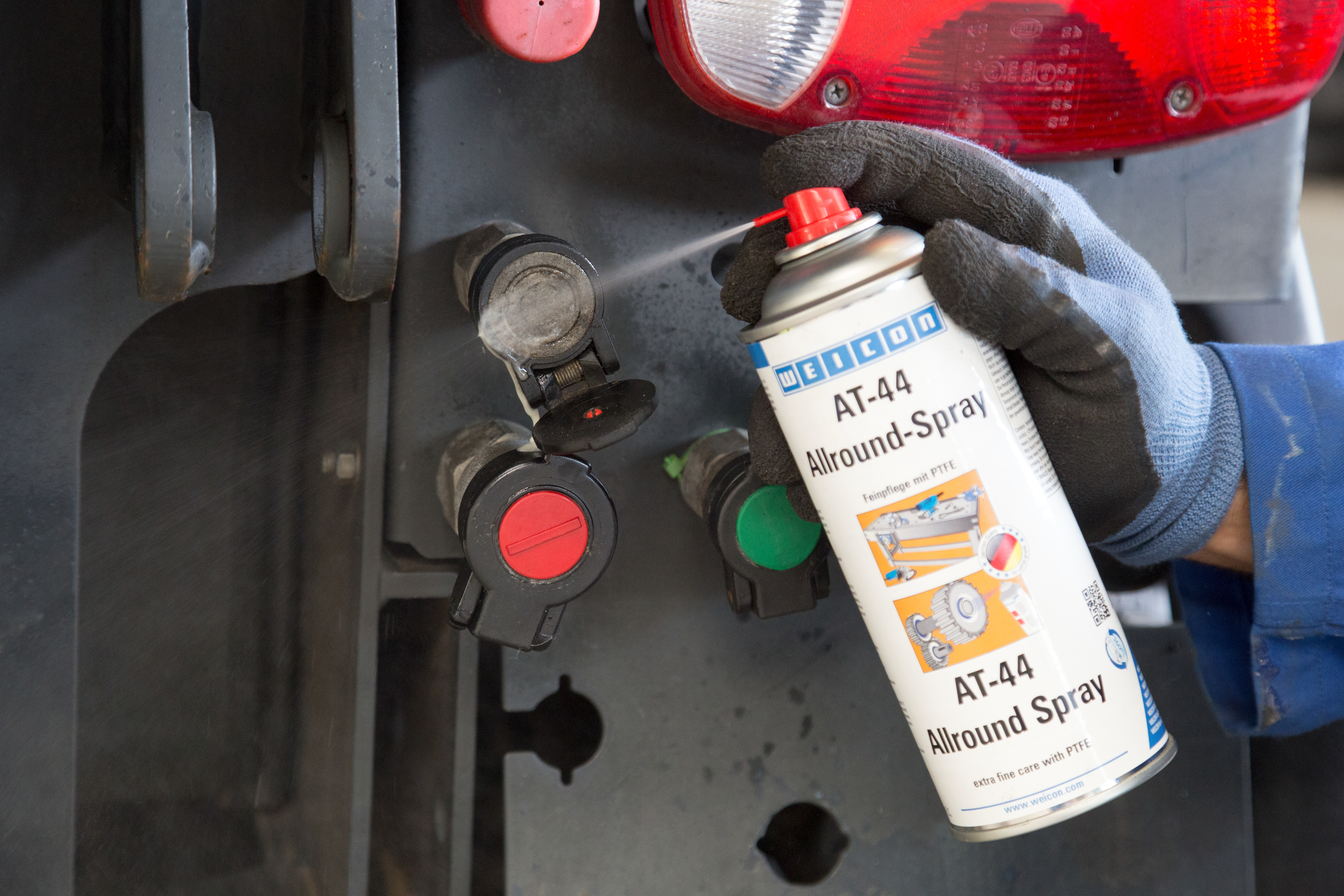 AT-44 Allround-Sprey | Süper güçlü üniversal PTFE’li sprey