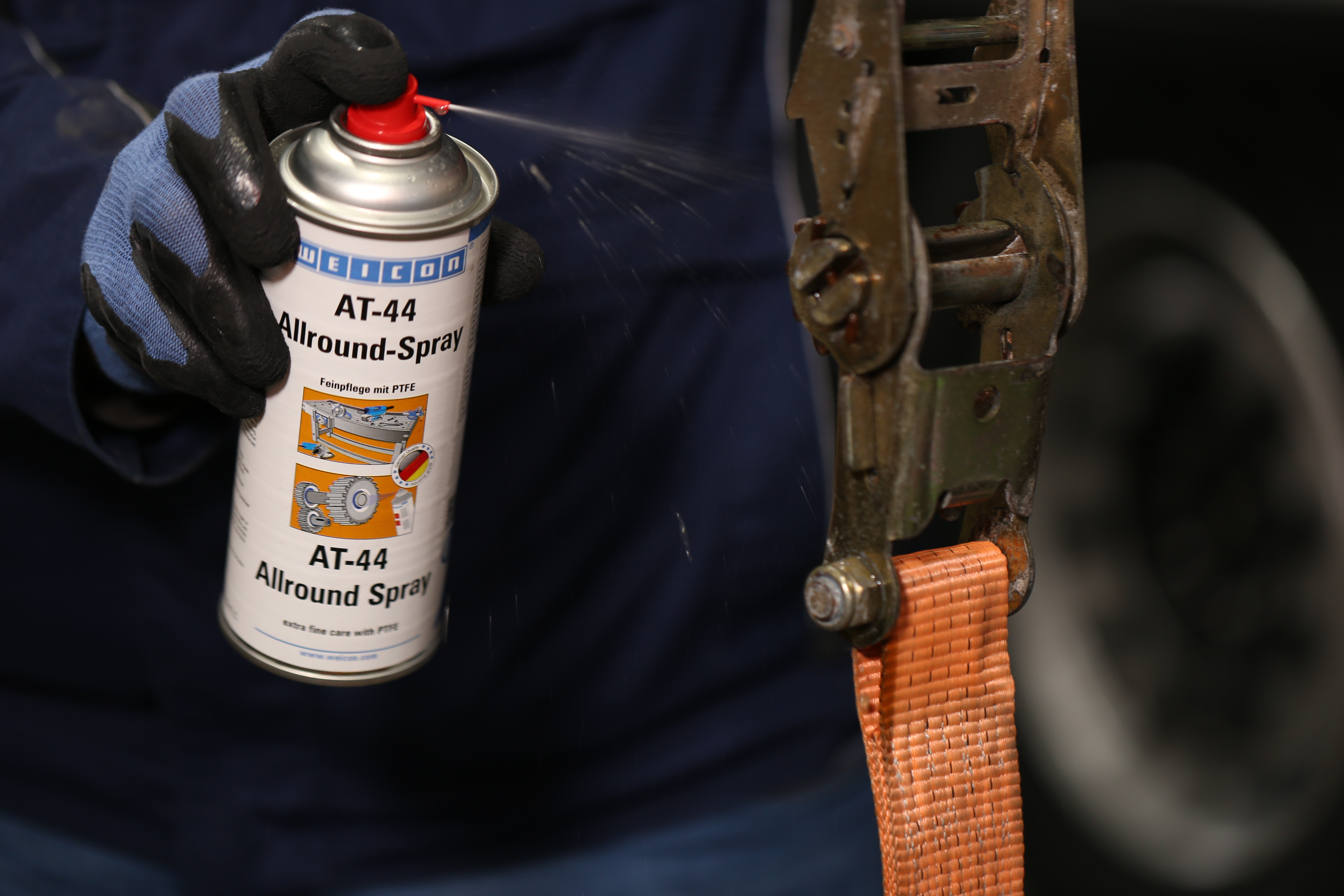 AT-44 Allround-Sprey | lubricating and multifunctional oil with PTFE