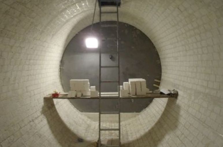 Beyaz değirmenin içi