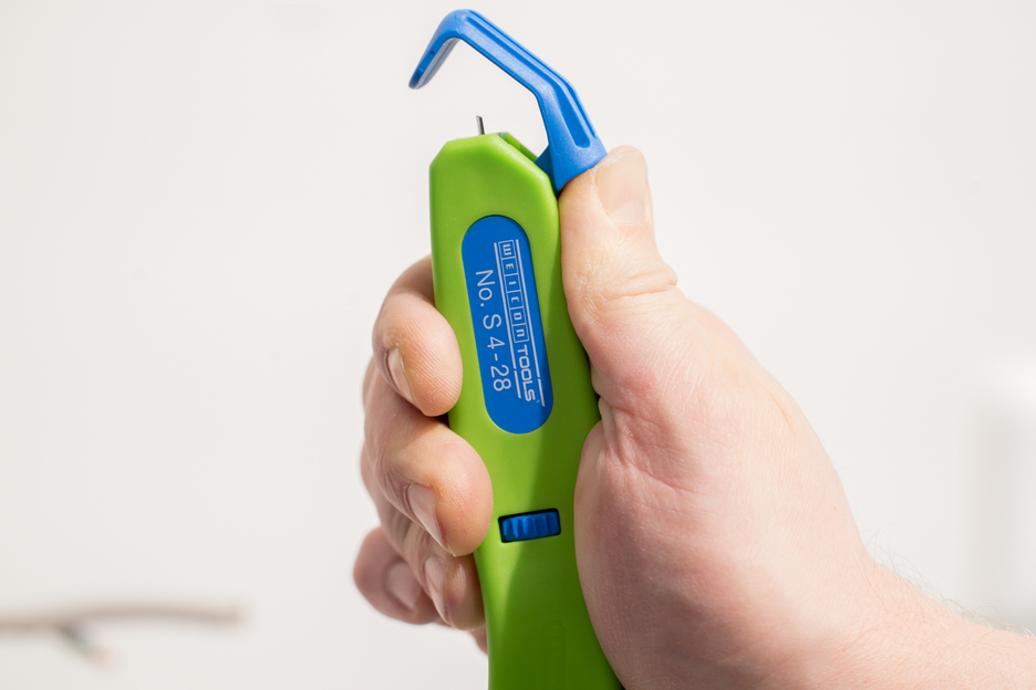 Kablo Soyucu No. S 4-28 Green Line | Sustainable stripping tool I with retractable hook blade I working range 4 - 28 mm Ø